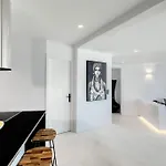 Вилла Psarou Black *