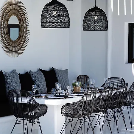 Psarou Black * Psarou (Mykonos)