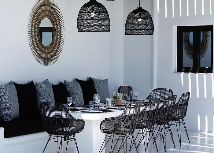 Psarou Black * Psarou (Mykonos)