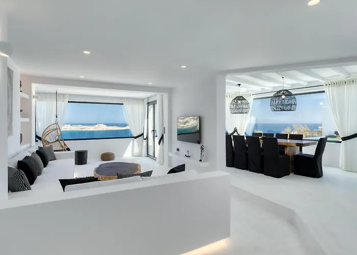 Psarou Black Villa *