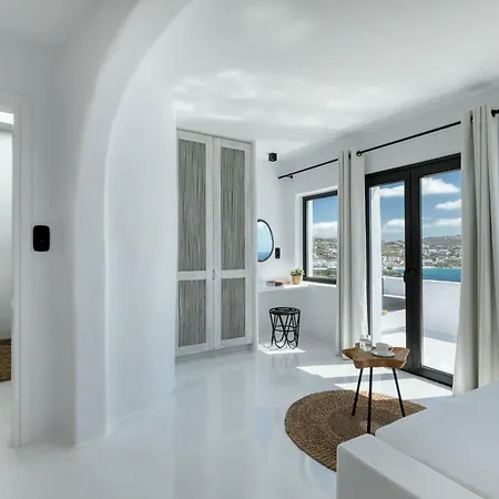 Psarou Black * Psarrou